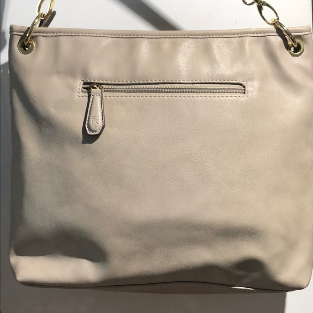 FrancoSarto Large tan  Crossbody / Shoulder Bag with UNIQUE style - Picture 3 of 11
